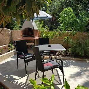 Zdenka Apartment